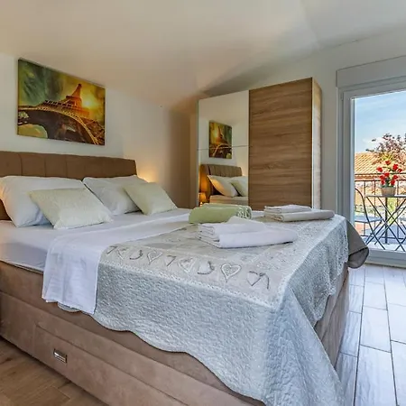 House Palmera With Swimming Pool And A Large Terrace Villa