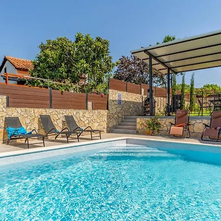 Villa House Palmera With Swimming Pool And A Large Terrace *