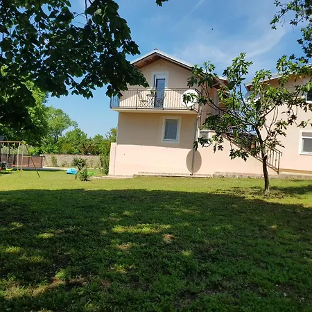 House Palmera With Swimming Pool And A Large Terrace * Medulin